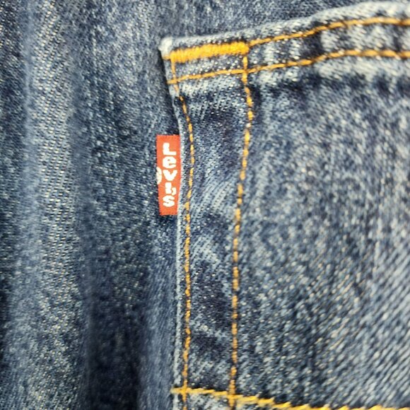 Levis Jeans Mens 38x29 501 Med Wash Cotton Mid Rise Button Fly Classic Straight - Picture 9 of 16